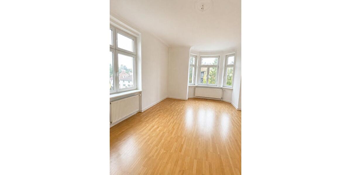 Etagenwohnung Eisenach - 4 Zimmer, 122 m&sup2;, 1.150&euro; | Angebot:26446710