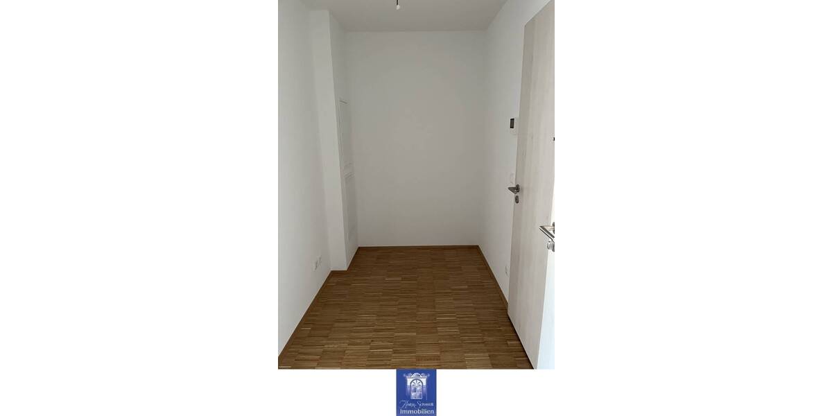 Etagenwohnung Arnsdorf - 2 Zimmer, 44 m&sup2;, 580&euro; | Angebot:25708923