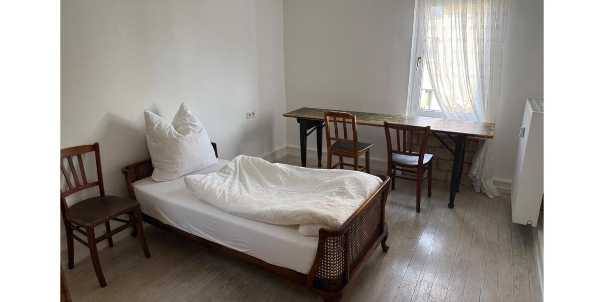 Etagenwohnung Worms Vororte Südwest - 2 Zimmer, 1.800&euro; | Angebot:26047401