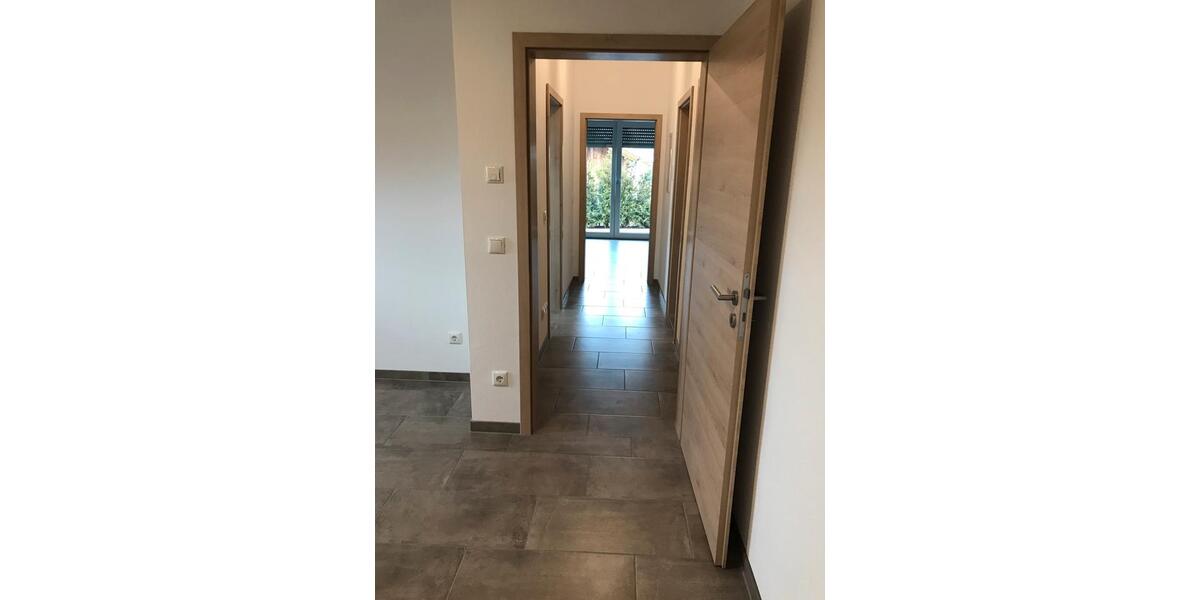 Erdgeschoßwohnung Berching - 2.5 Zimmer, 60 m&sup2;, 660&euro; | Angebot:26494736