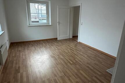 Wohnung Langquaid - 3 Zimmer, 73 m&sup2;, 500&euro; | Angebot:24365606