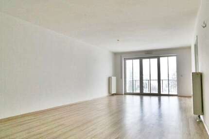 Wohnung Burkhardtsdorf - 3 Zimmer, 76 m&sup2;, 425&euro; | Angebot:26204192