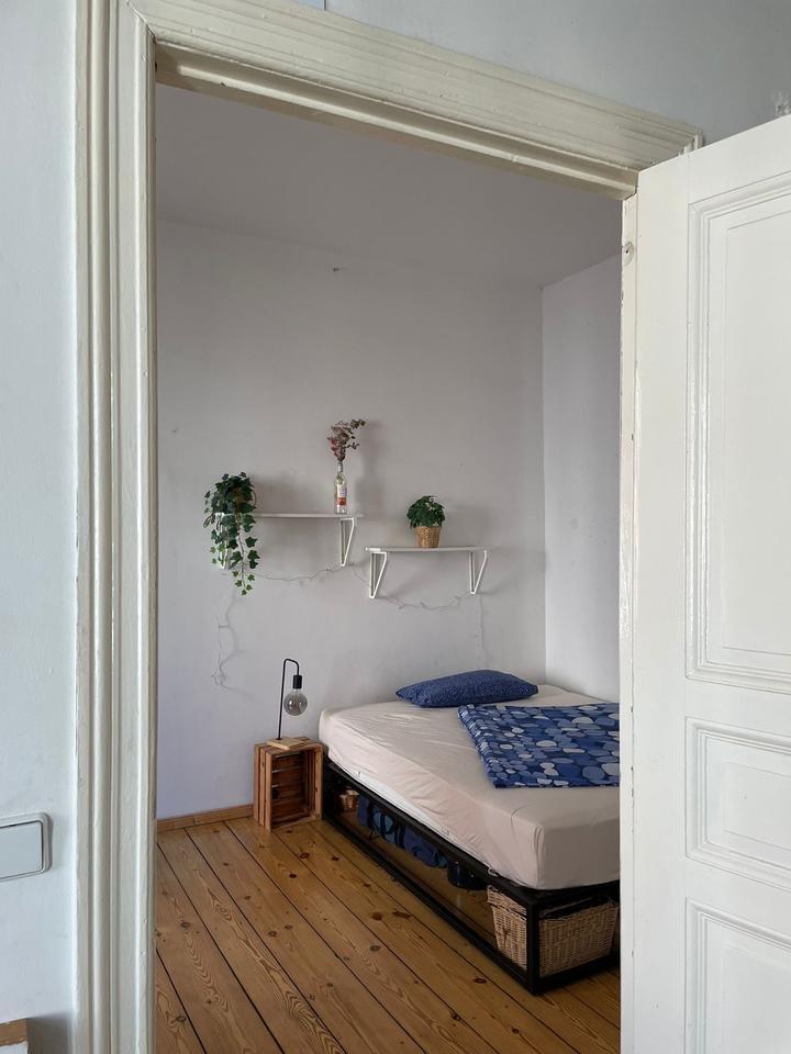 UNTERMIETE: 2 Zimmer Wohnung in Friedrichshain