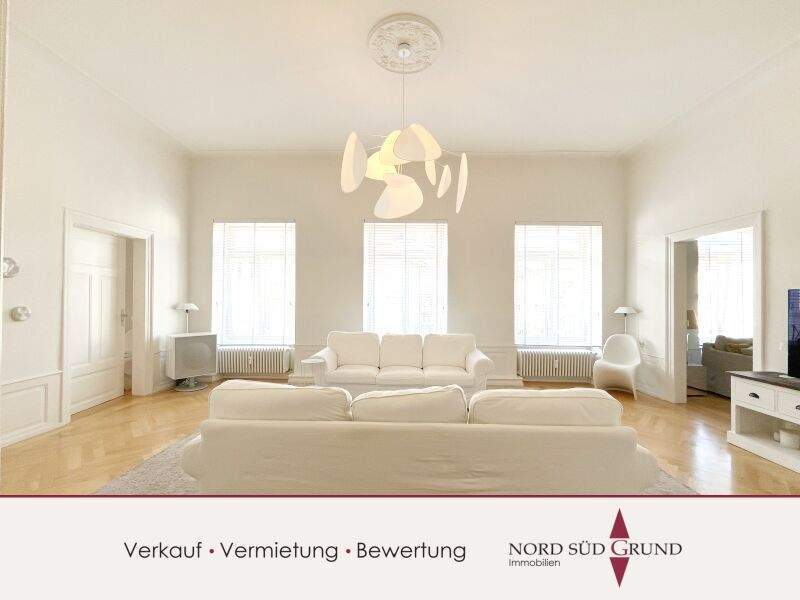 Repräsentative 5-Zimmer-Altbauwohnung - im Zentrum von Baden-Baden. 5 zimmer