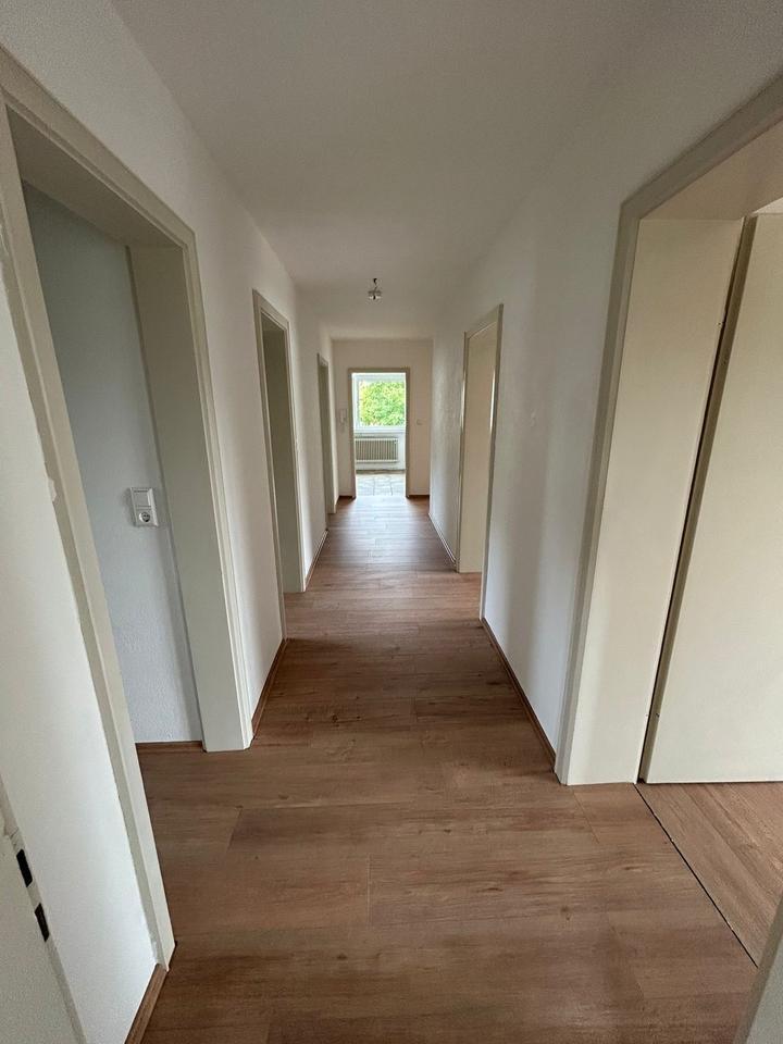 Zentrale und attraktive 4 Zimmer Wohnung zimmer