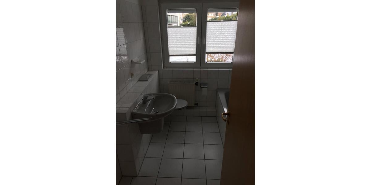 Etagenwohnung Lindlar - 3 Zimmer, 77 m&sup2;, 615&euro; | Angebot:26704302