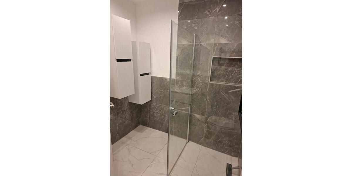 Erdgeschoßwohnung Büdingen - 4 Zimmer, 160 m&sup2;, 1.350&euro; | Angebot:25323832