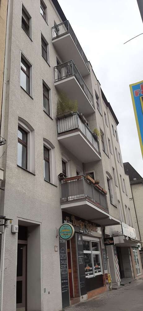 Wohnung zum Mieten in Berlin 2.005,12 € 125.32 m²