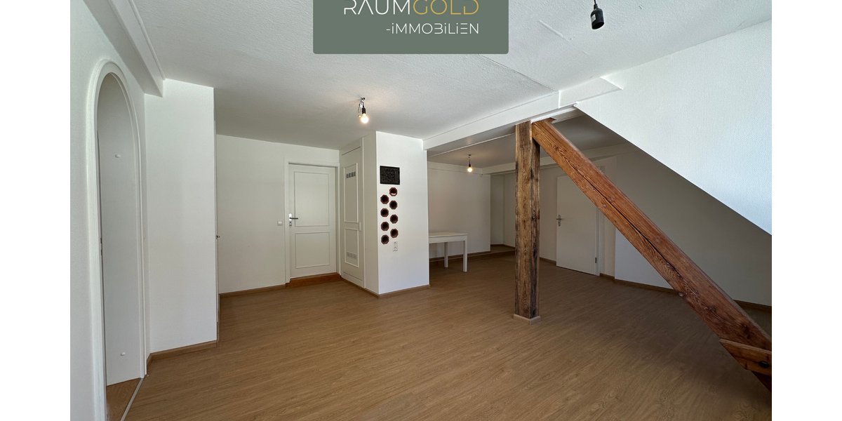 Etagenwohnung Lörrach - 4 Zimmer, 122 m&sup2;, 1.450&euro; | Angebot:26166234