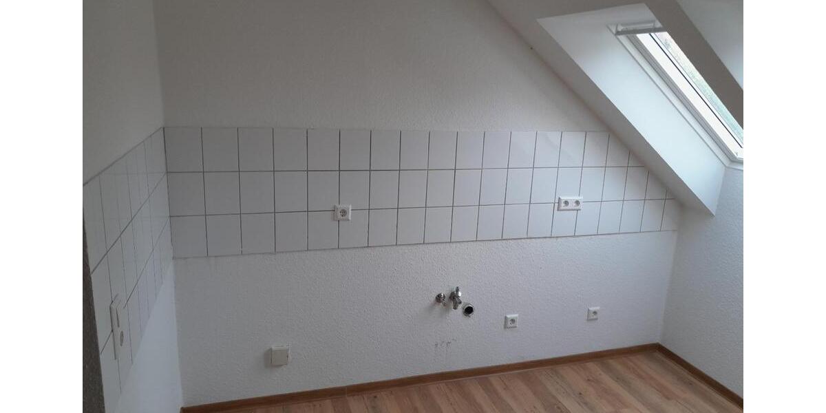 Dachgeschoßwohnung Martfeld - 3 Zimmer, 100 m&sup2;, 650&euro; | Angebot:26232176