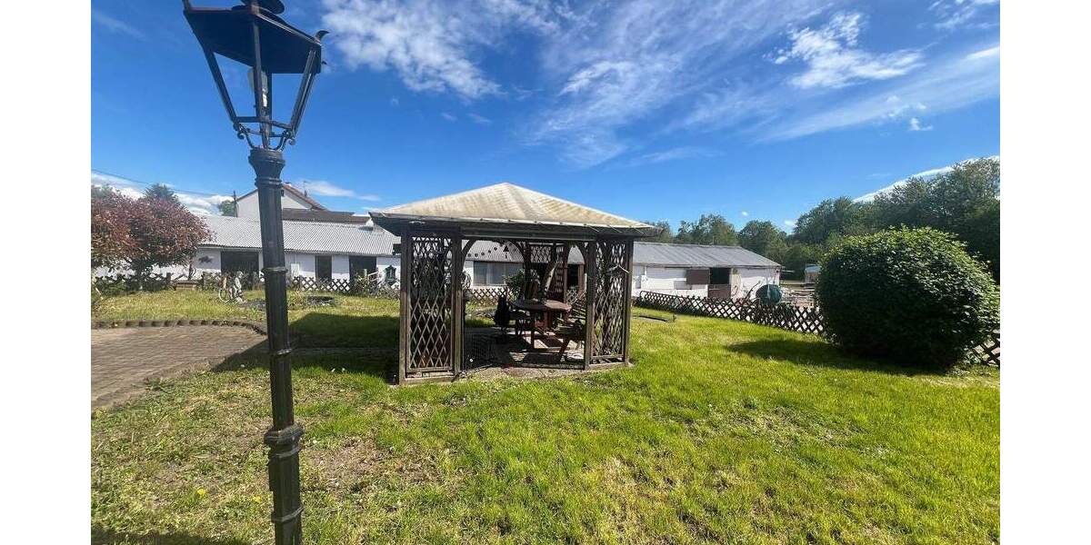 Einfamilienhaus Wiesbaden Biebrich - 1 Zimmer, 290 m&sup2;, 4.500&euro; | Angebot:25912529