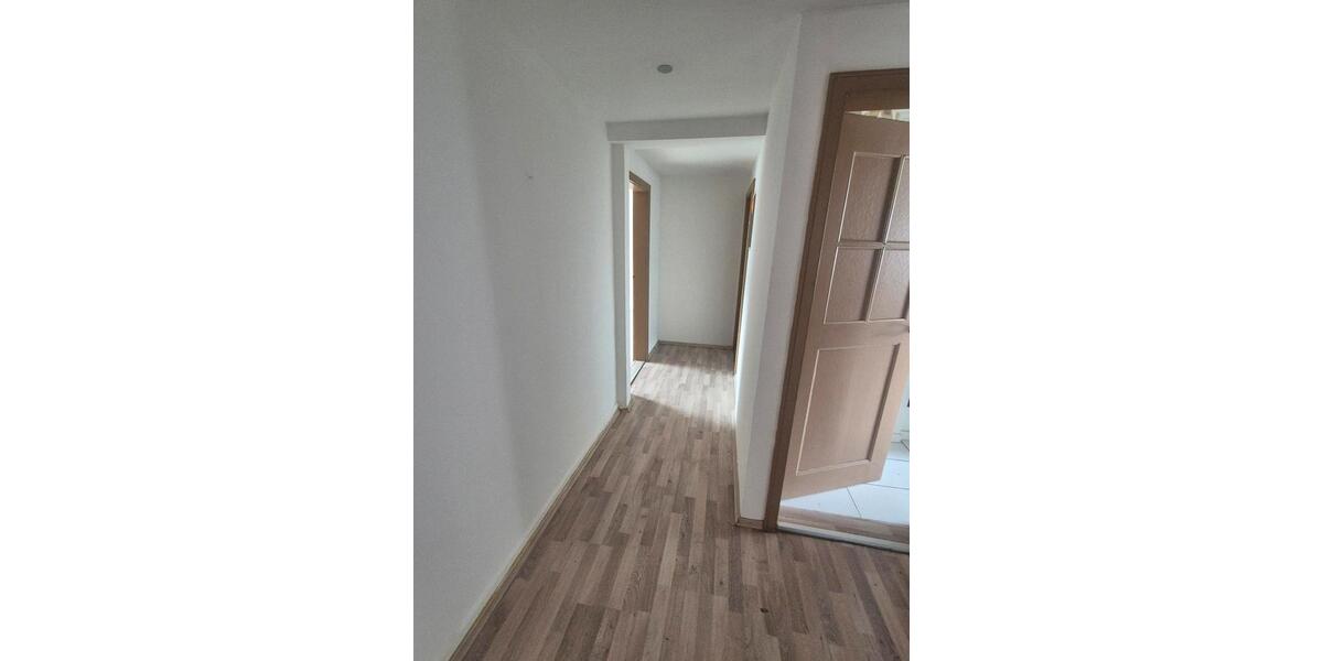 Dachgeschoßwohnung Albstadt - 3 Zimmer, 69 m&sup2;, 700&euro; | Angebot:26447043