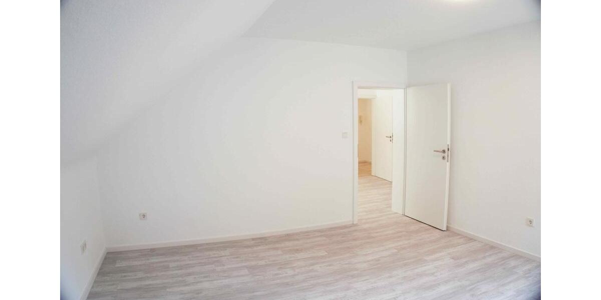 Dachgeschoßwohnung Zell (Mosel) - 4 Zimmer, 75 m&sup2;, 700&euro; | Angebot:22980753