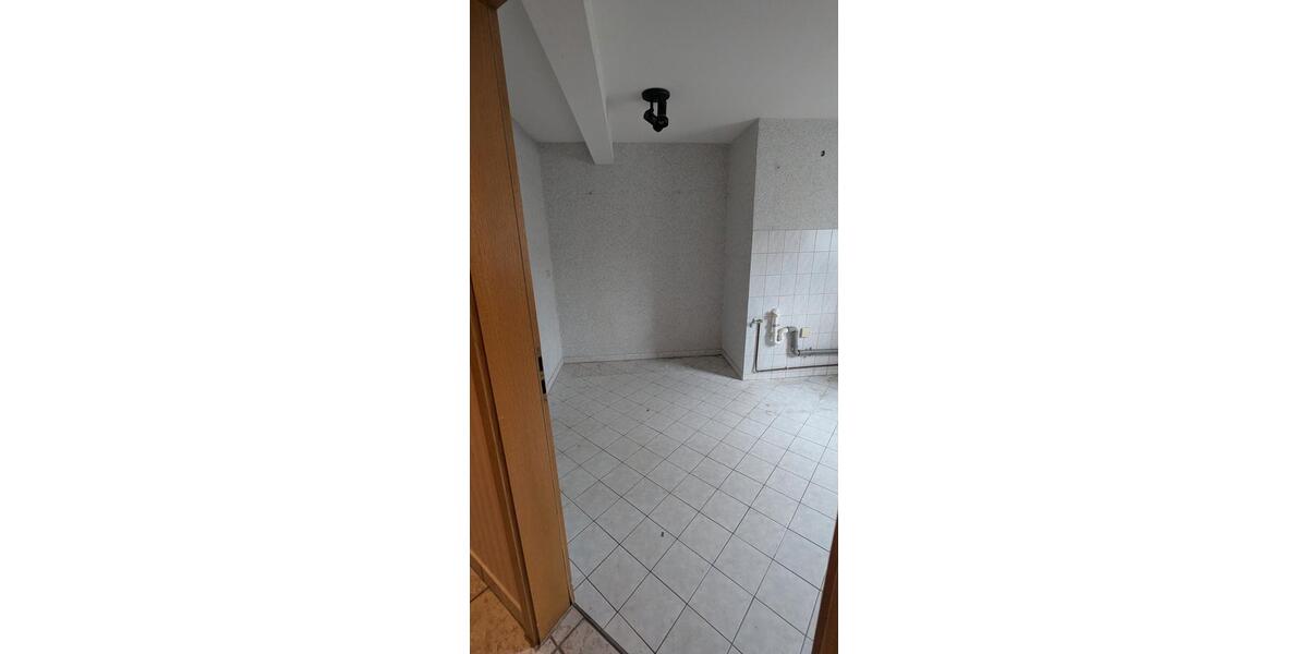 Erdgeschoßwohnung Kropp - 5 Zimmer, 200 m&sup2;, 1.950&euro; | Angebot:26050213