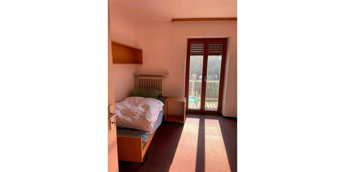 Wohnen auf Zeit Forstinning - 5 Zimmer, 20 m&sup2;, 515&euro; | Angebot:25294015