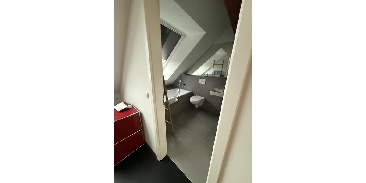 Wohnen auf Zeit Köln Rodenkirchen - 1 Zimmer, 150 m&sup2;, 1.900&euro; | Angebot:25748188