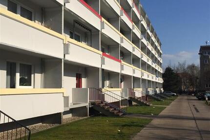 Wohnung Bitterfeld-Wolfen Bitterfeld - 1 Zimmer, 38 m&sup2;, 285&euro; | Angebot:25056077