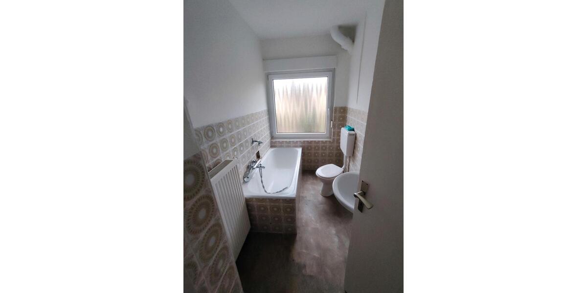 Erdgeschosswohnung mit Gartenanteil zu vermieten 3 zimmer