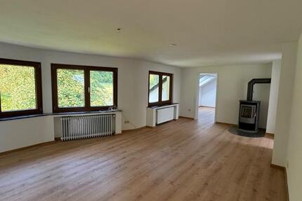 Wohnung Roetgen - 3 Zimmer, 76 m&sup2;, 750&euro; | Angebot:26302894