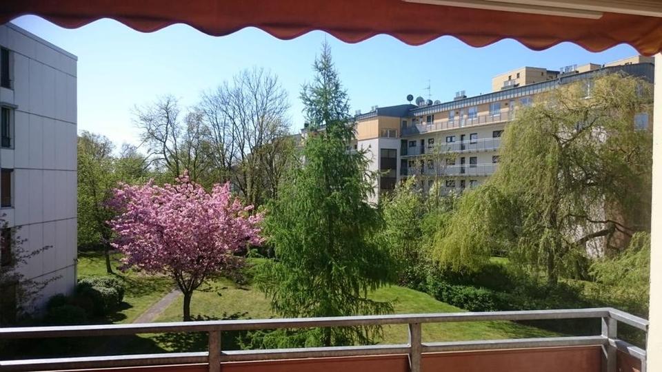 Etagenwohnung Pinneberg - 3 Zimmer, 93 m&sup2;, 1.100&euro; | Angebot:26459806