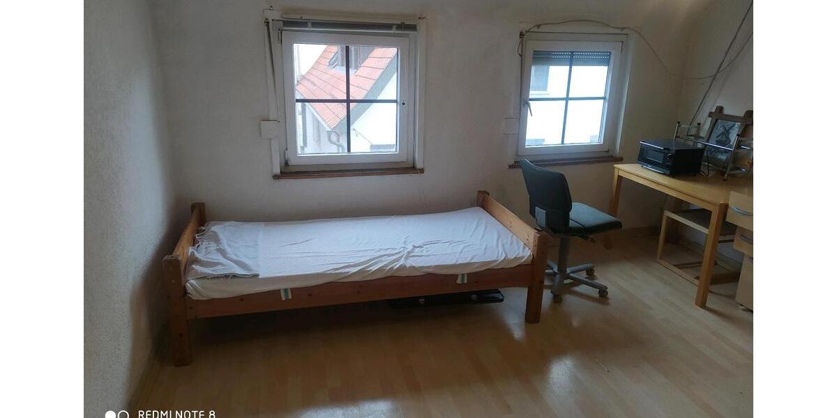 Etagenwohnung Tübingen Derendingen - 1 Zimmer, 20 m&sup2;, 250&euro; | Angebot:25270507