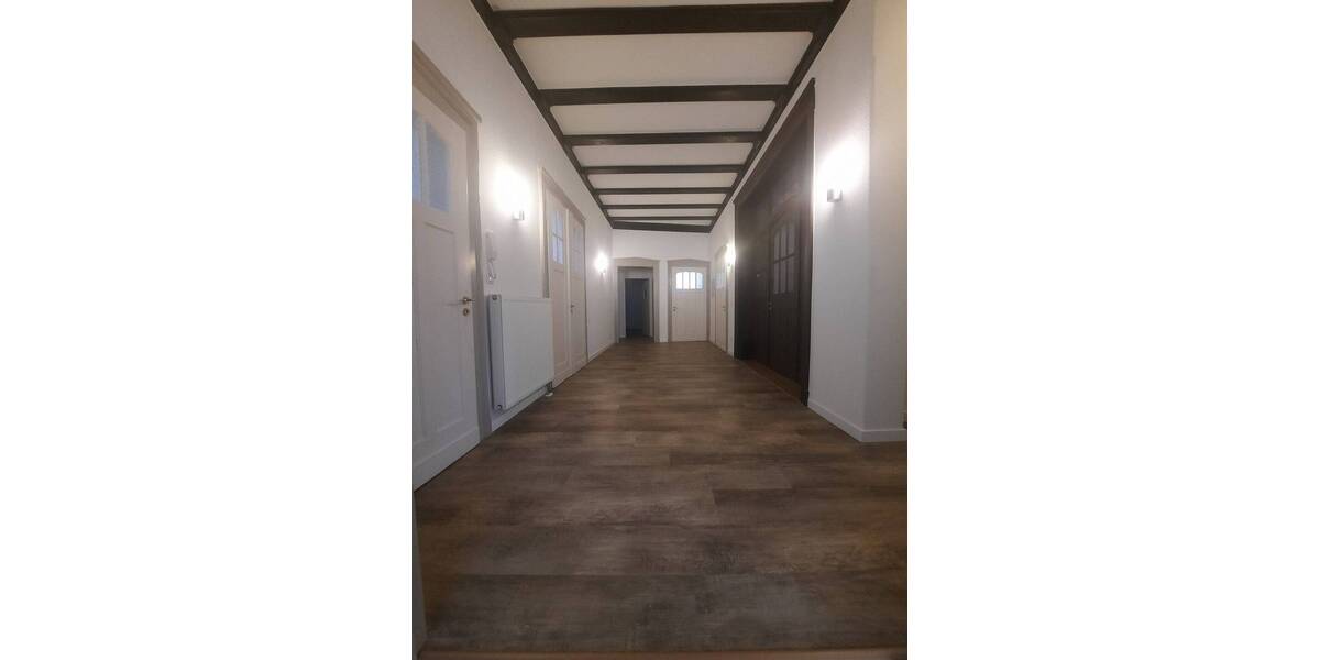 Etagenwohnung Zwickau Pölbitz - 5 Zimmer, 156 m&sup2;, 1.095&euro; | Angebot:26170929