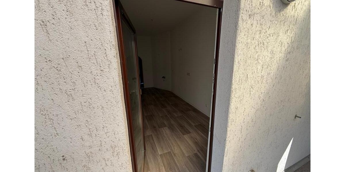 Dachgeschoßwohnung Greiz - 3 Zimmer, 65 m&sup2;, 325&euro; | Angebot:26070754