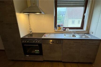 3 Zimmer Dachgeschoss Wohnung absofort verfügbar 3 zimmer