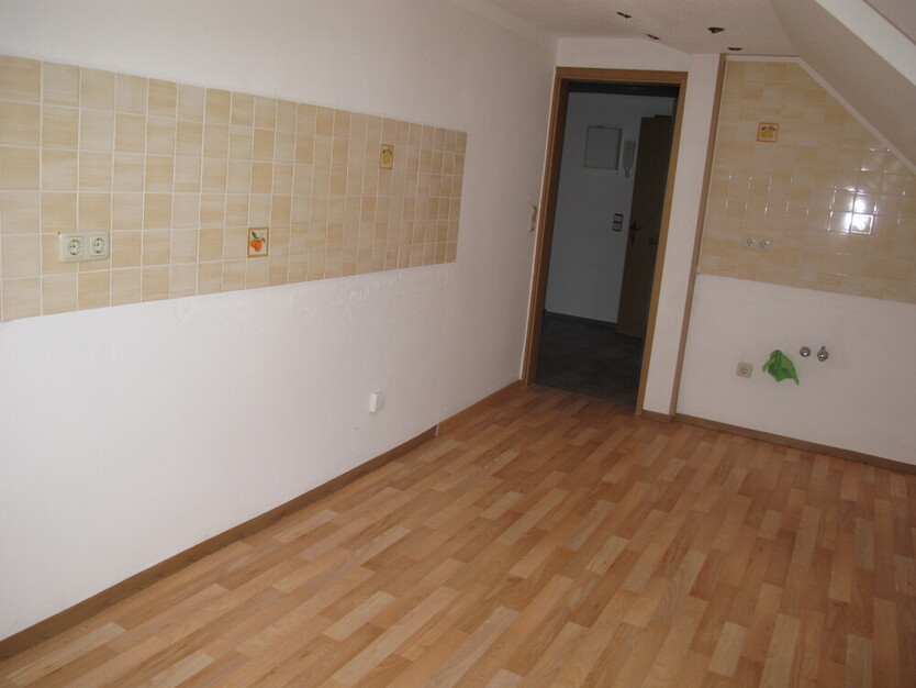 Drei-Zimmer-Dachwohnung in ruhiger Lage mit guter Fernsicht 3 zimmer