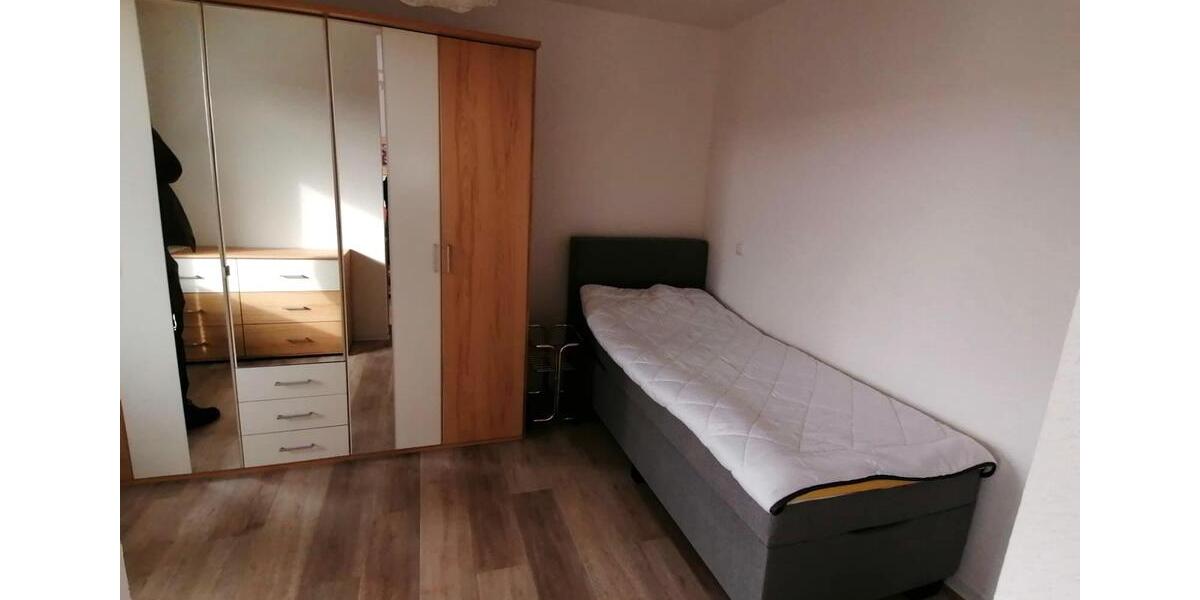 Etagenwohnung Bad Elster - 1 Zimmer, 34 m&sup2;, 325&euro; | Angebot:26533091