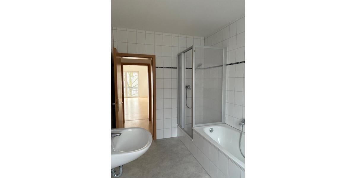 Etagenwohnung Nordhausen - 2 Zimmer, 68 m&sup2;, 445&euro; | Angebot:24242748
