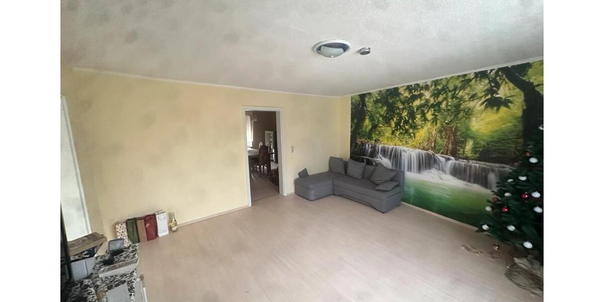 Dachgeschoßwohnung Hecklingen - 4 Zimmer, 115 m&sup2;, 850&euro; | Angebot:25960414