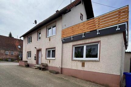 Haus Otterbach - 8 Zimmer, 135 m&sup2;, 1.350&euro; | Angebot:26566909