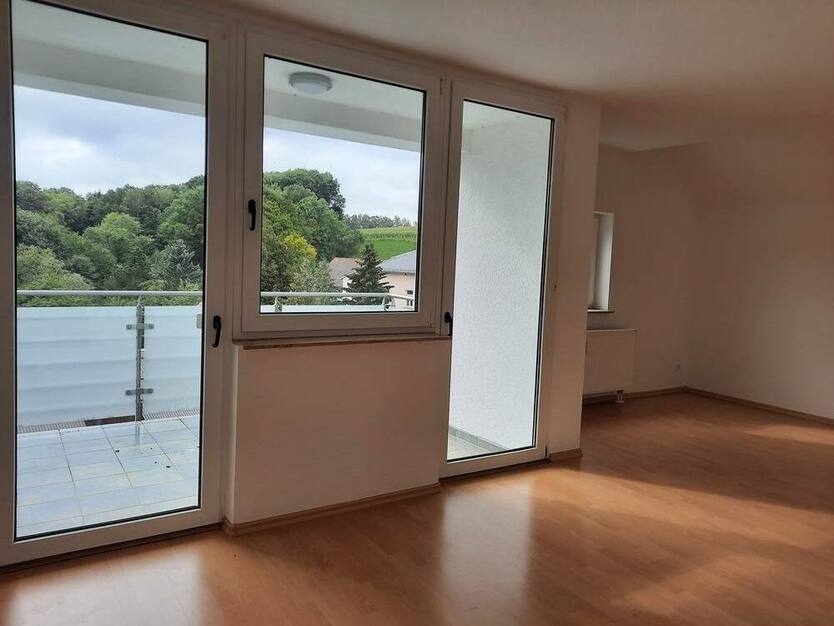 Große Wohnung sucht neue Mieter zimmer