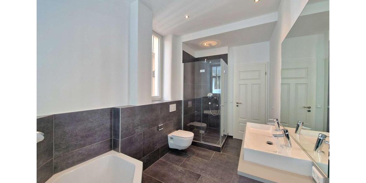 Erdgeschoßwohnung Stuttgart Stuttgart-West - 4 Zimmer, 105 m&sup2;, 2.215&euro; | Angebot:26296407