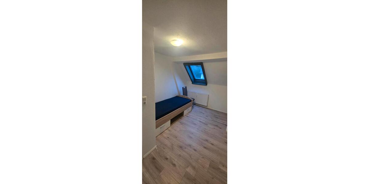 Dachgeschoßwohnung Höhr-Grenzhausen Grenzhausen - 3 Zimmer, 63 m&sup2;, 710&euro; | Angebot:26038600