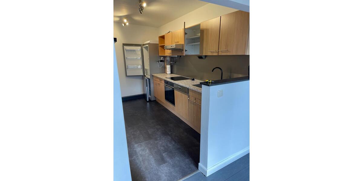 Etagenwohnung Heinsberg - 5 Zimmer, 162 m&sup2;, 1.200&euro; | Angebot:23869914