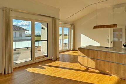 Helle Penthouse-Wohnung mit freiem Blick über Wiesen und Felder! 4 zimmer