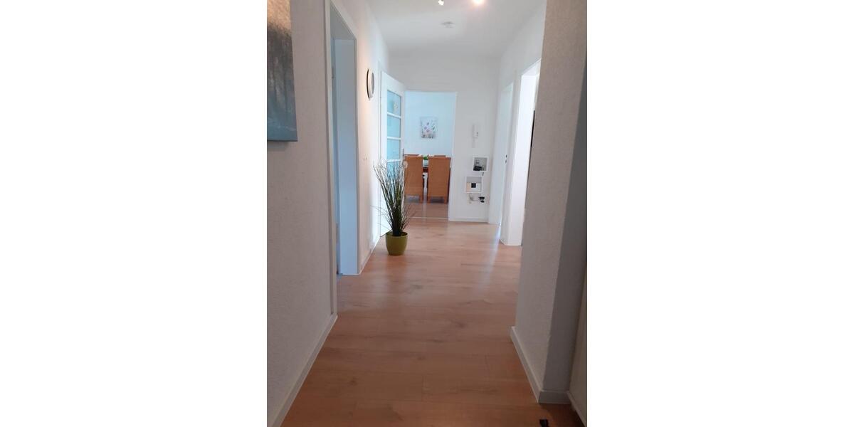 Erdgeschoßwohnung Illertissen - 3 Zimmer, 77 m&sup2;, 820&euro; | Angebot:26272755