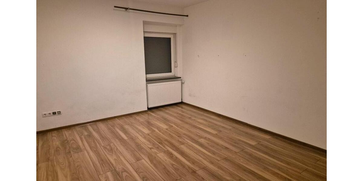 Erdgeschoßwohnung Bad Dürkheim - 1 Zimmer, 60 m&sup2;, 820&euro; | Angebot:24385431