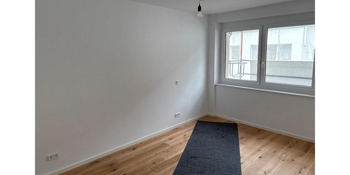 Etagenwohnung Köln - 4 Zimmer, 90 m&sup2;, 650&euro; | Angebot:26548361