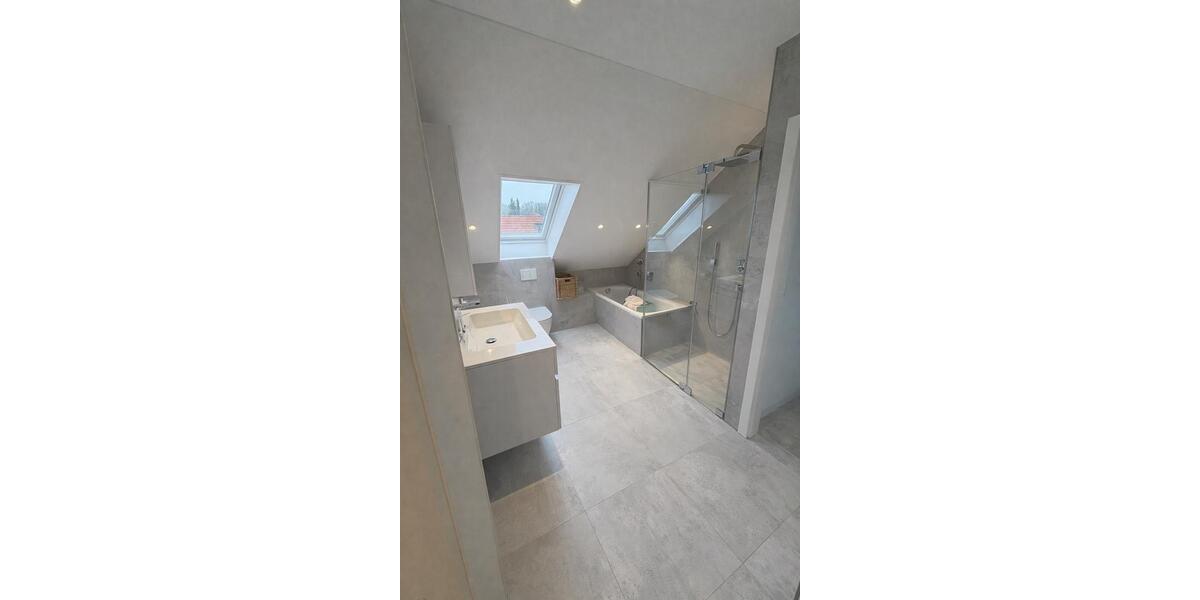 Dachgeschoßwohnung Grafenau - 3 Zimmer, 85 m&sup2;, 1.300&euro; | Angebot:26322335