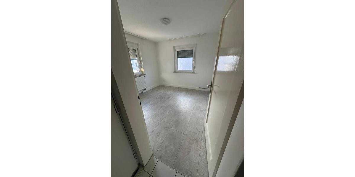 Erdgeschoßwohnung Gäufelden - 3 Zimmer, 76 m&sup2;, 1.100&euro; | Angebot:24817769