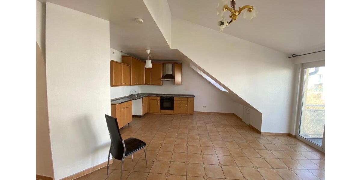 Dachgeschoßwohnung Mörfelden-Walldorf Walldorf - 3 Zimmer, 84 m&sup2;, 1.550&euro; | Angebot:25449482