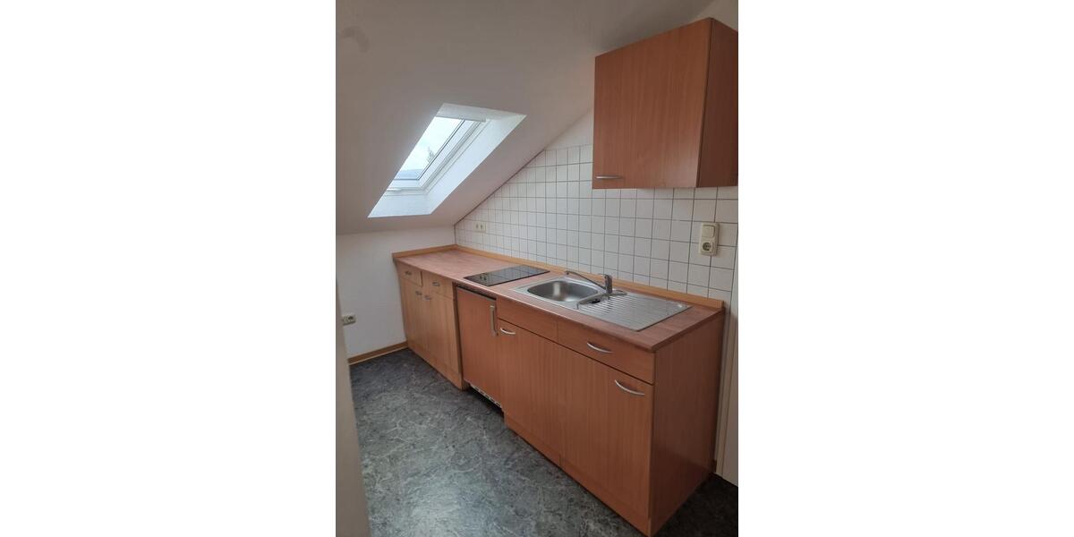 Dachgeschoßwohnung Ebelsbach - 1.5 Zimmer, 33 m&sup2;, 339&euro; | Angebot:25808040