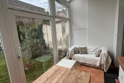 2 Zimmer Wohnung mit Wintergarten voll moebiliert 2 zimmer