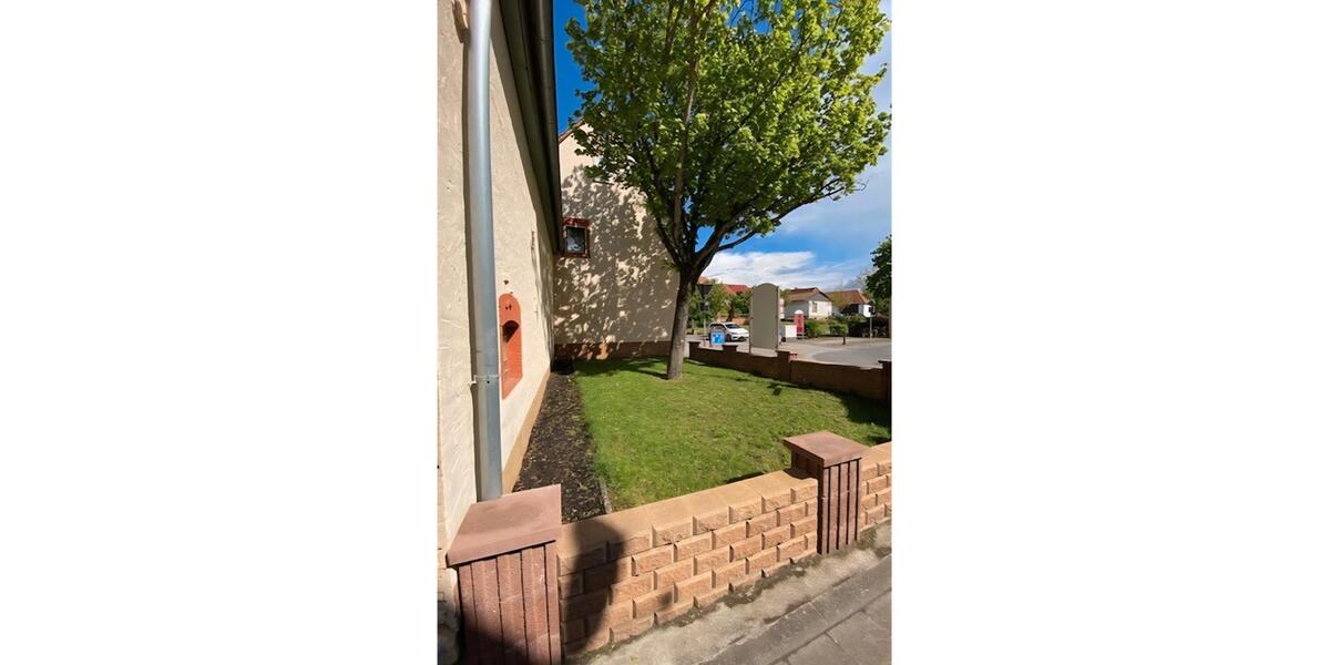 Einfamilienhaus Göllheim - 11 Zimmer, 185 m&sup2;, 1.650&euro; | Angebot:26504265