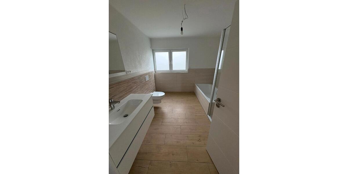 Etagenwohnung Eppstein - 3 Zimmer, 100 m&sup2;, 1.500&euro; | Angebot:26412955