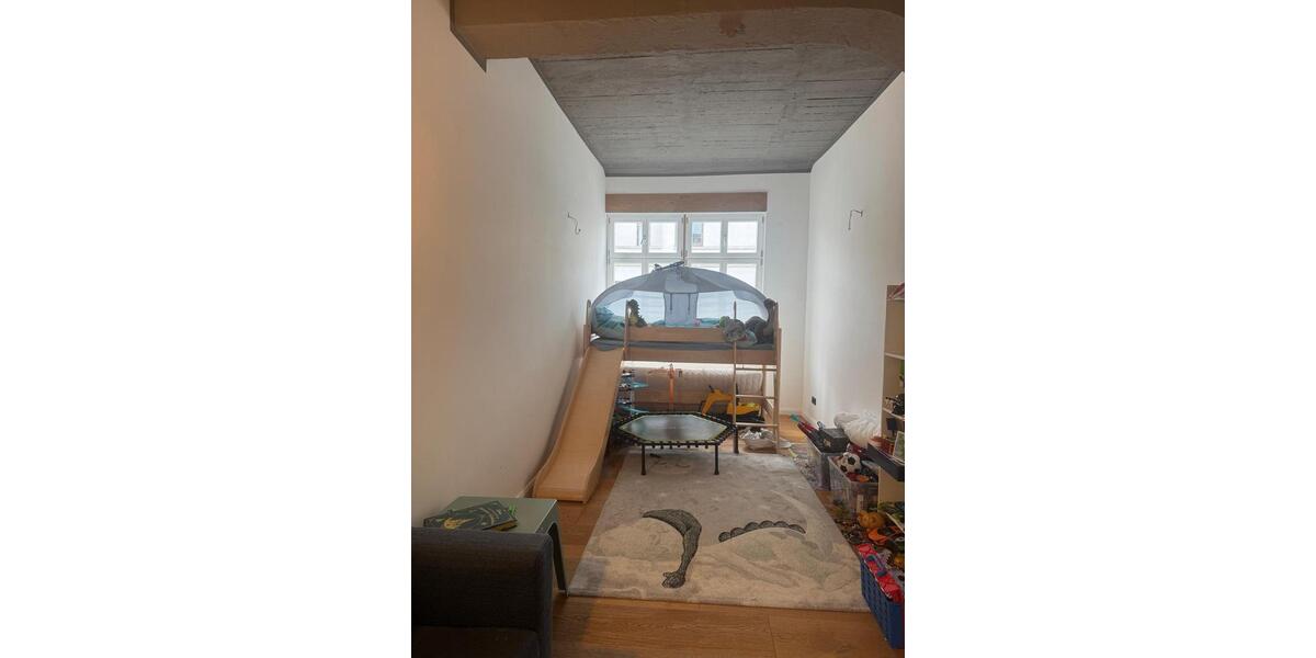 Etagenwohnung Offenbach am Main Buchrain - 4 Zimmer, 137 m&sup2;, 1.700&euro; | Angebot:24978439
