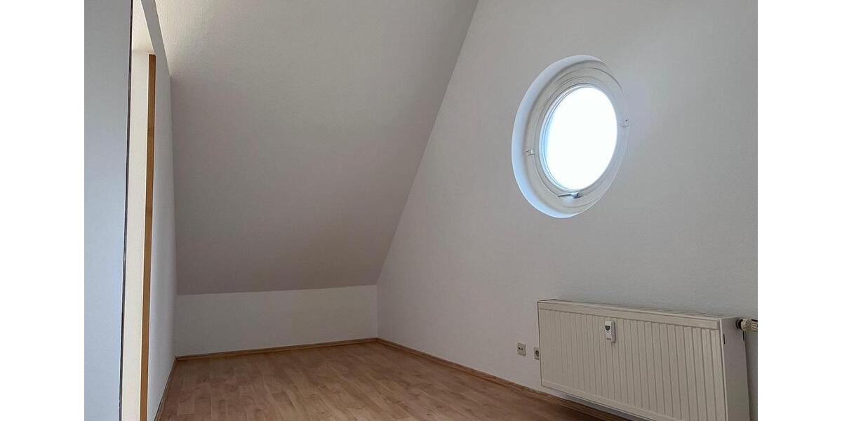 Dachgeschoßwohnung Delitzsch - 1 Zimmer, 46 m&sup2;, 395&euro; | Angebot:26567410